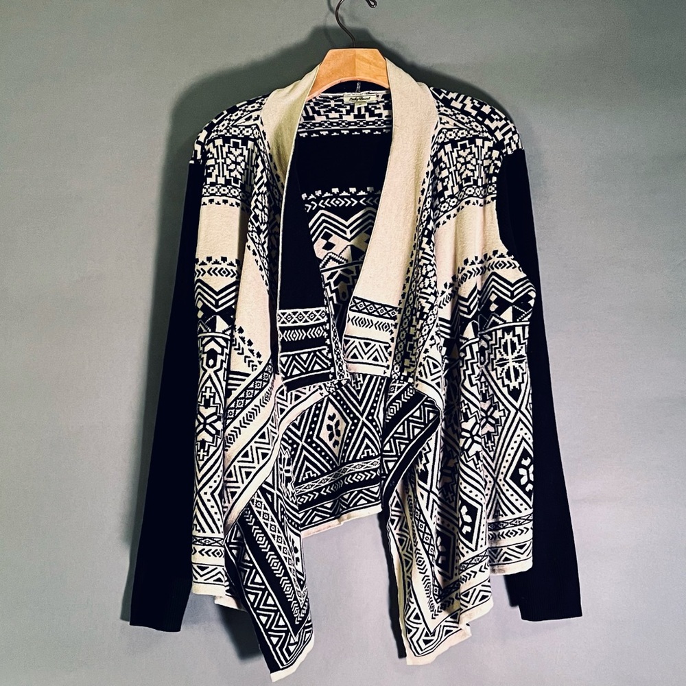 Women’s Lucky Brand Open front cardigan Size XL Black & White